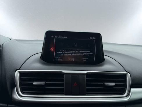 Used 2018 MAZDA MAZDA3 Touring FWD image 14