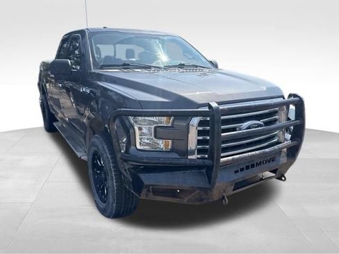 Used 2015 Ford F150 XLT w/ Equipment Group 302A Luxury AWD/4WD image 7