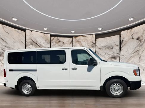 Used 2015 Nissan NV 3500 S w/ Power Basic Package RWD image 4