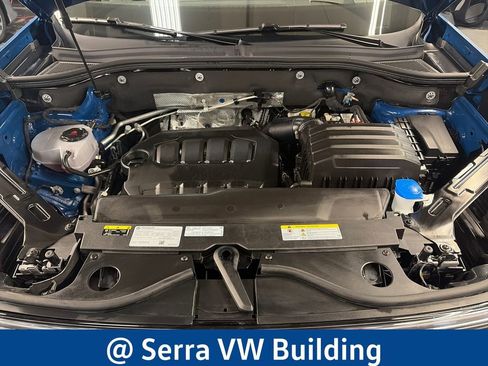 Used 2025 Volkswagen Atlas SEL AWD/4WD image 3