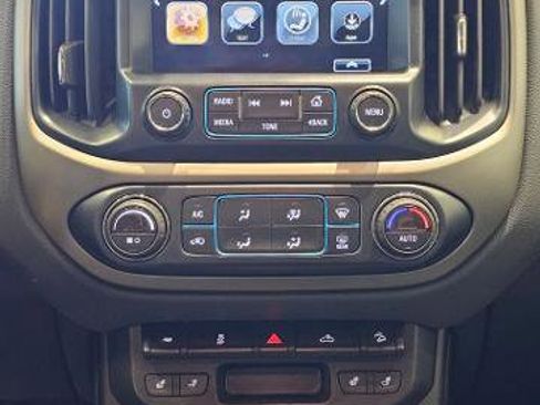 Used 2017 Chevrolet Colorado Z71 image 19