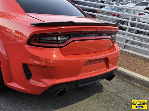 Used 2021 Dodge Charger Scat Pack RWD image 4