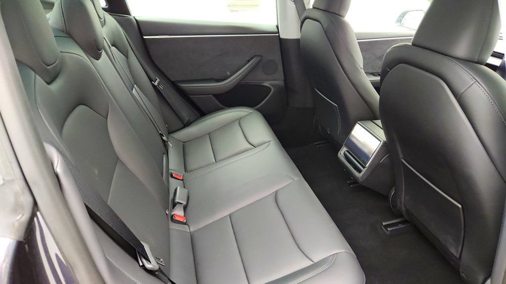 Used 2025 Tesla Model 3 Long Range AWD/4WD image 28