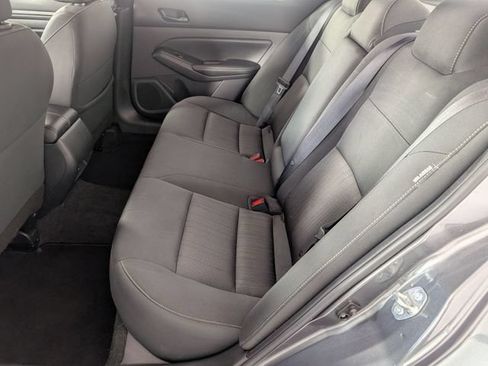 Used 2025 Nissan Altima 2.5 SV FWD image 28