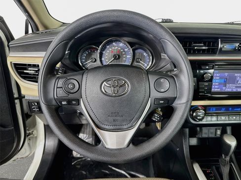 Used 2016 Toyota Corolla LE FWD image 13
