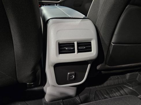 Used 2023 GMC Terrain SLE image 36