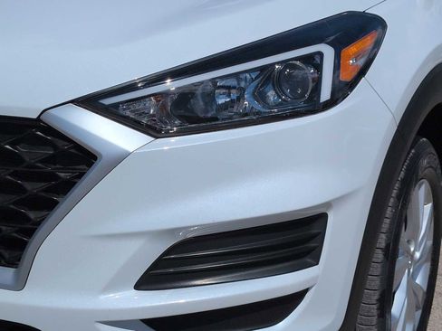 Certified 2021 Hyundai Tucson SE image 11