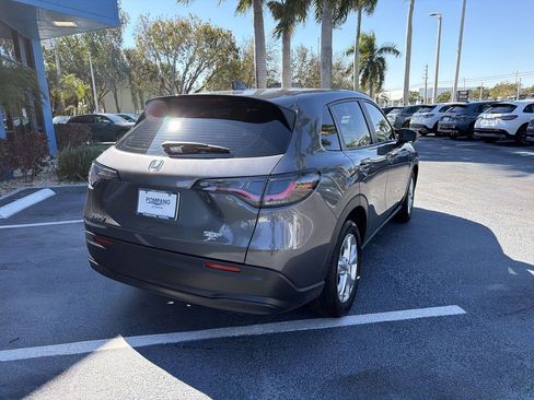 Certified 2025 Honda HR-V LX image 2