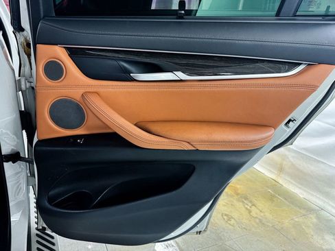 Used 2015 BMW X6 xDrive35i image 17