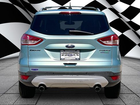 Used 2013 Ford Escape Titanium FWD image 4