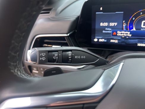 Used 2025 Chevrolet Tahoe Z71 image 32