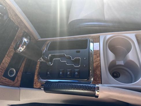 Used 2009 Jeep Grand Cherokee Limited image 25