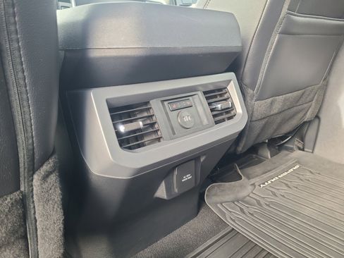 Certified 2025 Ford F350 Lariat w/ Black Appearance Package image 32