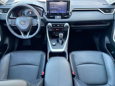 Used 2022 Toyota RAV4 Limited AWD/4WD image 13