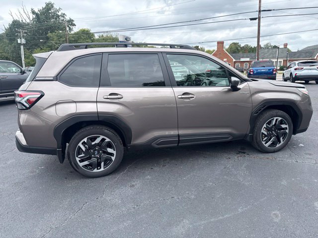 Used 2025 Subaru Forester Limited w/ Protection Package (1PH) AWD/4WD image 8