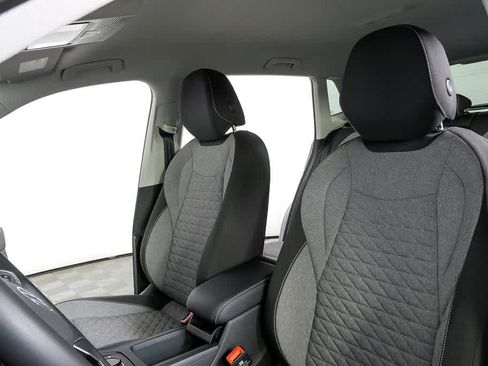 Certified 2025 Volkswagen Tiguan S w/ 18" Wheel Package image 11