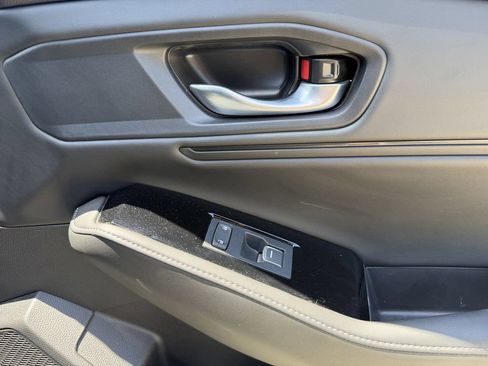 Used 2025 Honda Accord Touring image 11