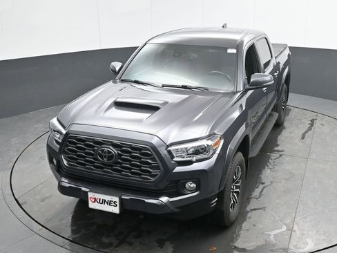 Used 2023 Toyota Tacoma TRD Sport image 38