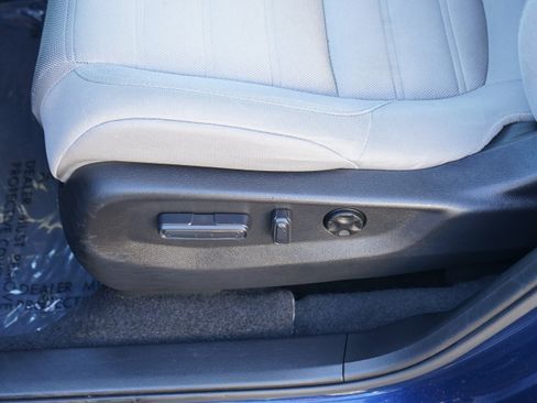 Used 2020 Honda CR-V EX image 19