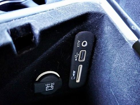 Used 2016 Dodge Challenger SRT w/ Technology Group image 30