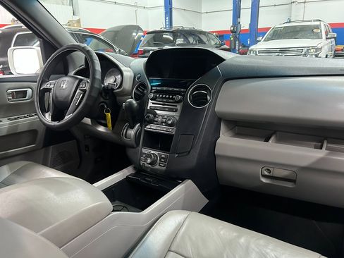 Used 2012 Honda Pilot Touring image 22