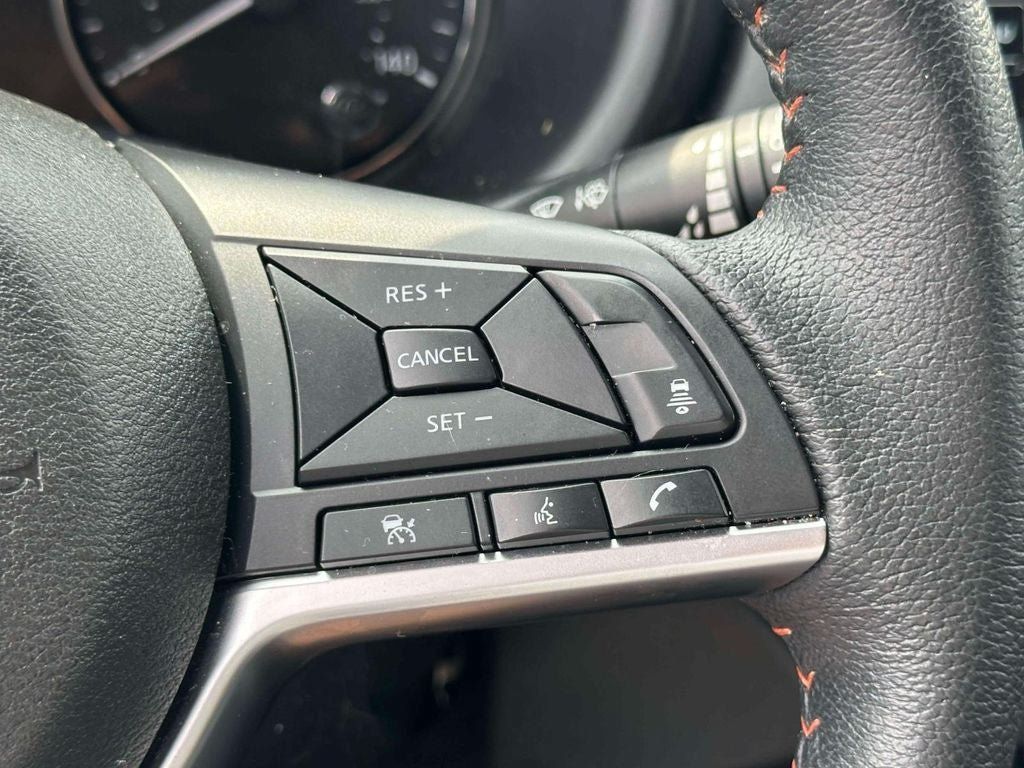 Certified 2023 Nissan Kicks SR FWD image 20