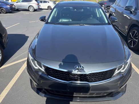 Used 2020 Kia Optima SE image 2