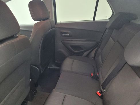 Used 2017 Chevrolet Trax LT w/ Driver Confidence Package image 18