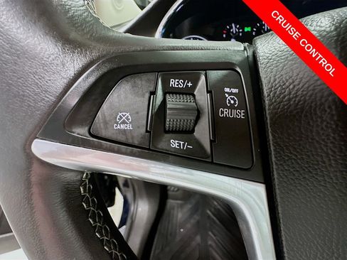 Used 2022 Buick Encore Preferred w/ Safety Package image 33