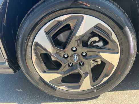 Certified 2025 Subaru Crosstrek 2.5i Limited w/ Crosstrek Mirror Package AWD/4WD image 10
