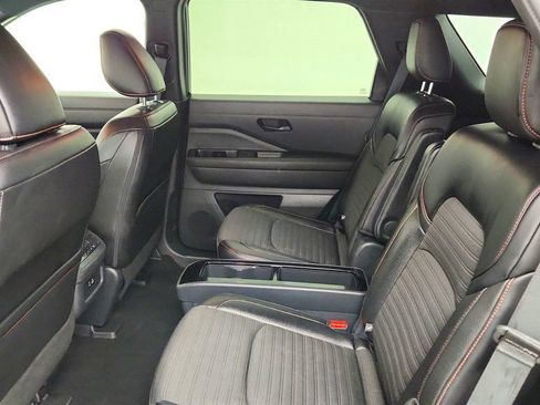Used 2024 Nissan Pathfinder Rock Creek AWD/4WD image 19