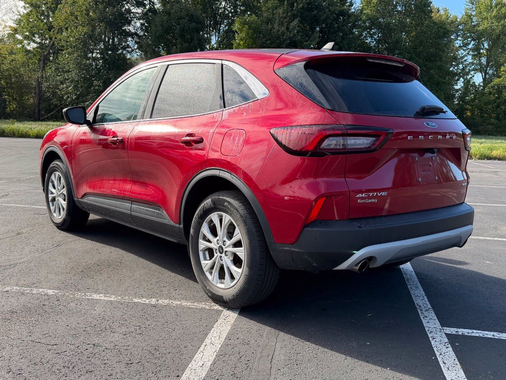 Certified 2023 Ford Escape Active AWD/4WD image 8