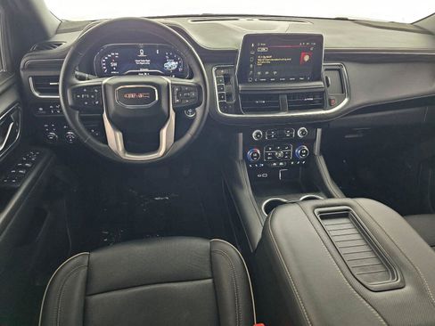 Used 2024 GMC Yukon XL SLT w/ SLT Luxury Package AWD/4WD image 20