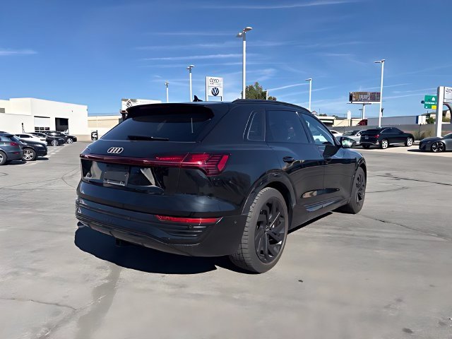 Used 2024 Audi Q8 e-tron Premium Plus w/ Premium Plus Package AWD/4WD image 8