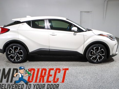 Used 2021 Toyota C-HR XLE image 6
