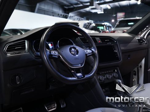 Used 2021 Volkswagen Tiguan SE R-Line FWD image 27