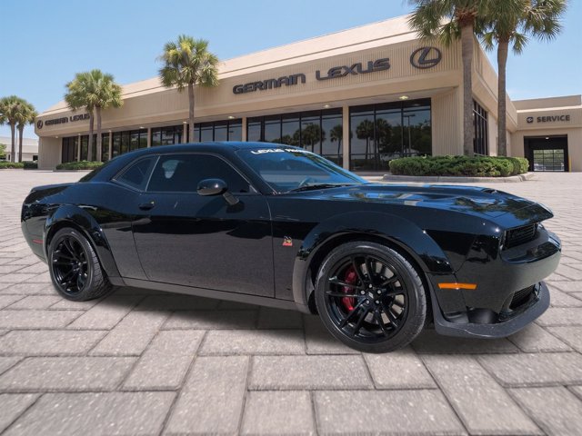 Used 2021 Dodge Challenger R/T Scat Pack RWD image 3