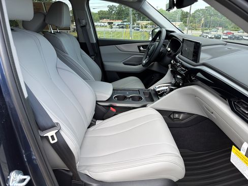Certified 2026 Acura MDX FWD w/ Technology Package image 32