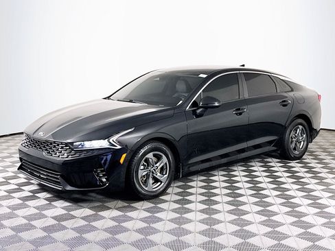 Used 2021 Kia K5 LXS FWD image 4