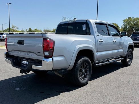 Used 2020 Toyota Tacoma SR5 RWD image 5