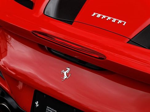 Used 2022 Ferrari F8 Tributo RWD image 46