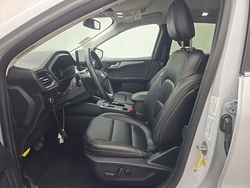 Used 2025 Ford Escape Platinum AWD/4WD image 7