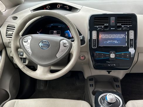 Used 2012 Nissan Leaf SL image 13