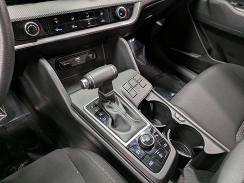 Used 2024 Kia Sportage LX image 13