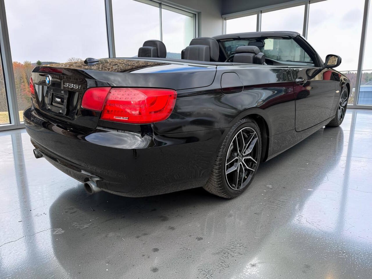 Used 2013 BMW 335i Convertible RWD image 40