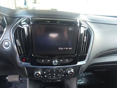 Used 2023 Chevrolet Traverse RS w/ LPO, Floor Liner Package image 33
