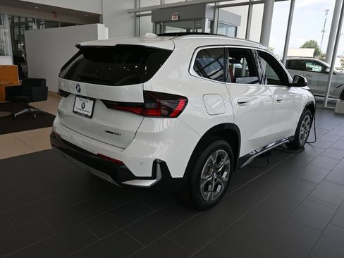 New 2026 BMW X1 xDrive28i w/ Convenience Package AWD/4WD image 3