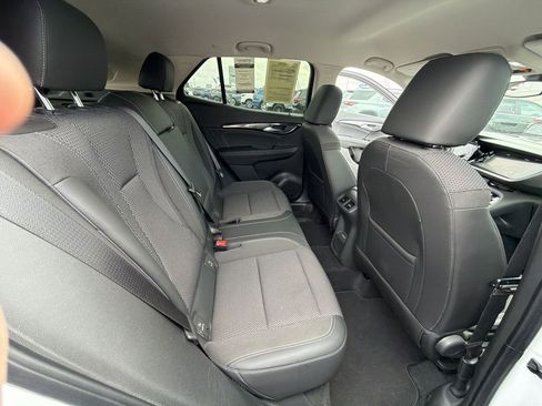 Used 2023 Buick Envision Preferred image 12