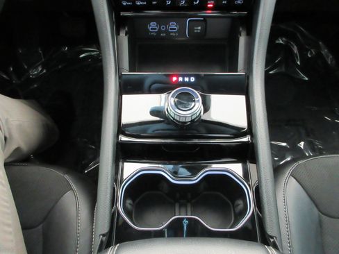Used 2023 Jeep Grand Cherokee Altitude AWD/4WD image 45
