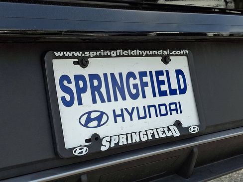 Certified 2025 Hyundai Elantra SE w/ Cargo Package FWD image 30
